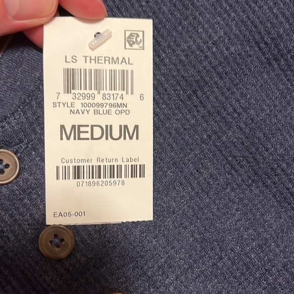 waffle Henley from club room - Picture 3 of 3